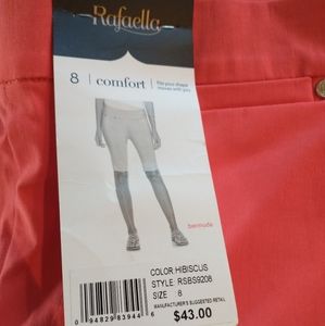 NWT Women's bermuda Short